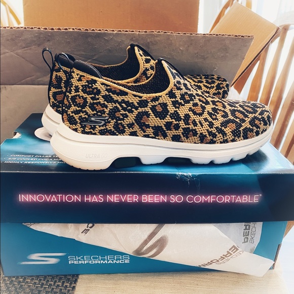 Skechers go walk 5 wildlife Clearance